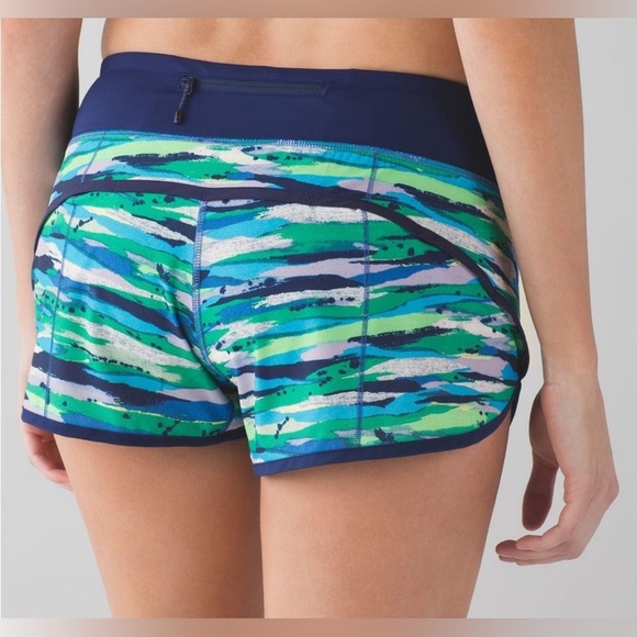 Lululemon Women Seven Wonders Blue Hero Green Print 2.5" Run Speed Shorts 6 - Picture 2 of 16
